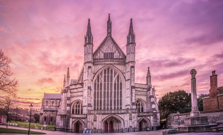848x512 Cathedral