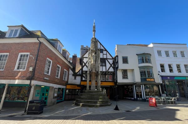 Buttercross wide