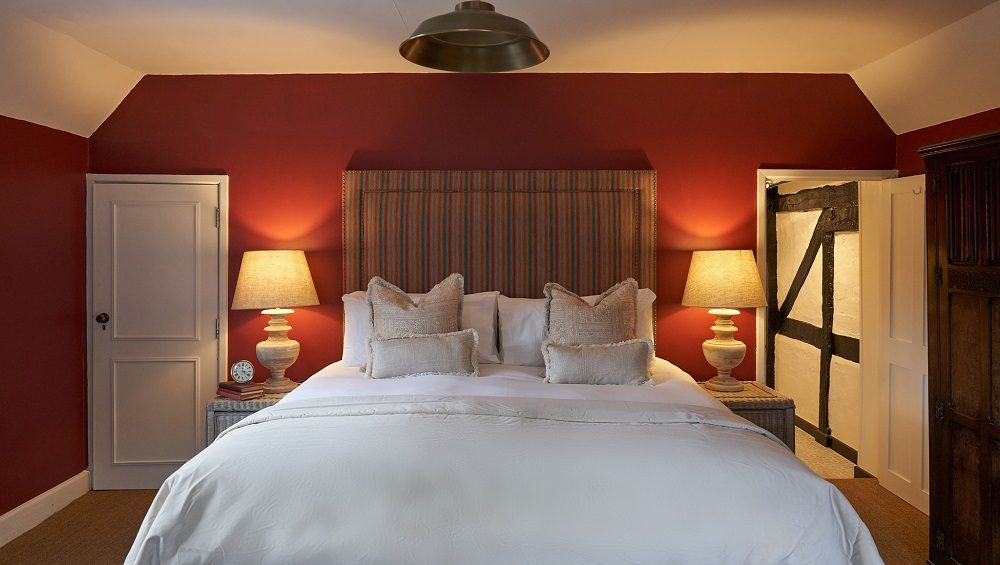 Chestnut Horse Bedroom 2