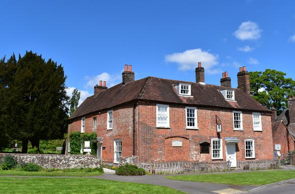 Jane Austens House Museum VISITHANTS
