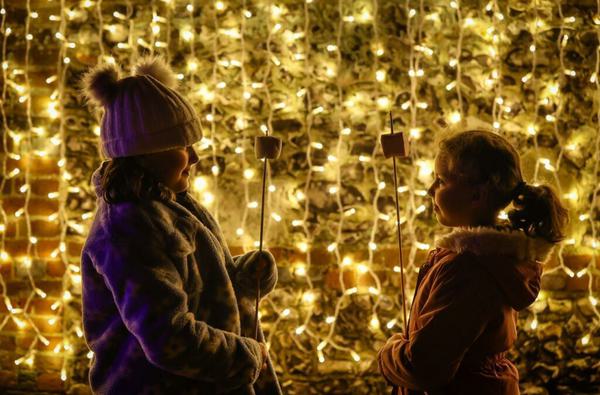 Marwell Zoo Glow Marwell 2024 Credit Paul Collins marshmallow toasting 2 1024x683