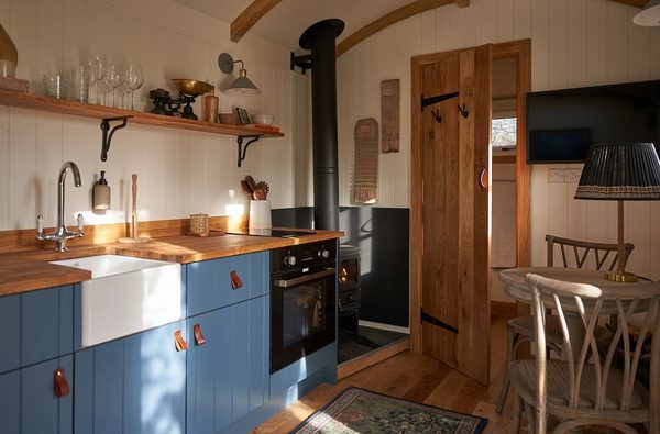Shepherds Hut Kitchen