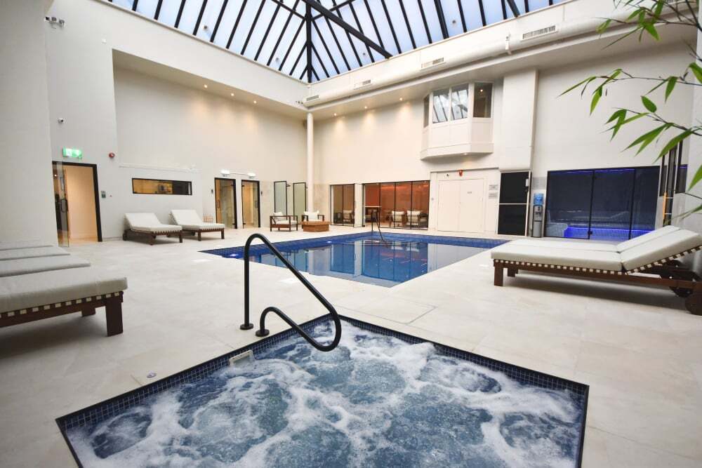 Winchester hotel spa pool