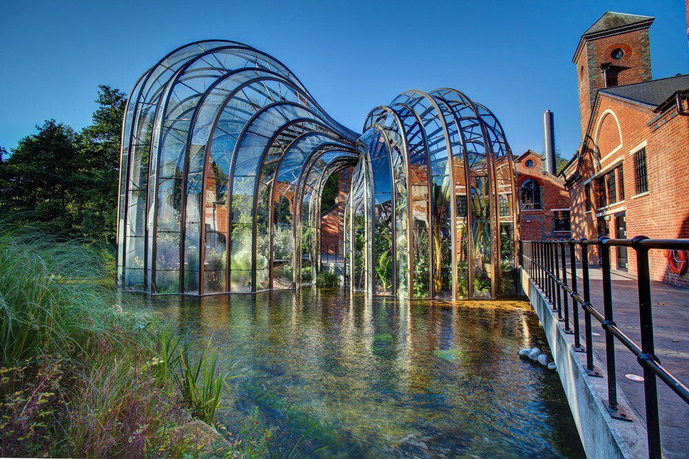 Bombay sapphire 3
